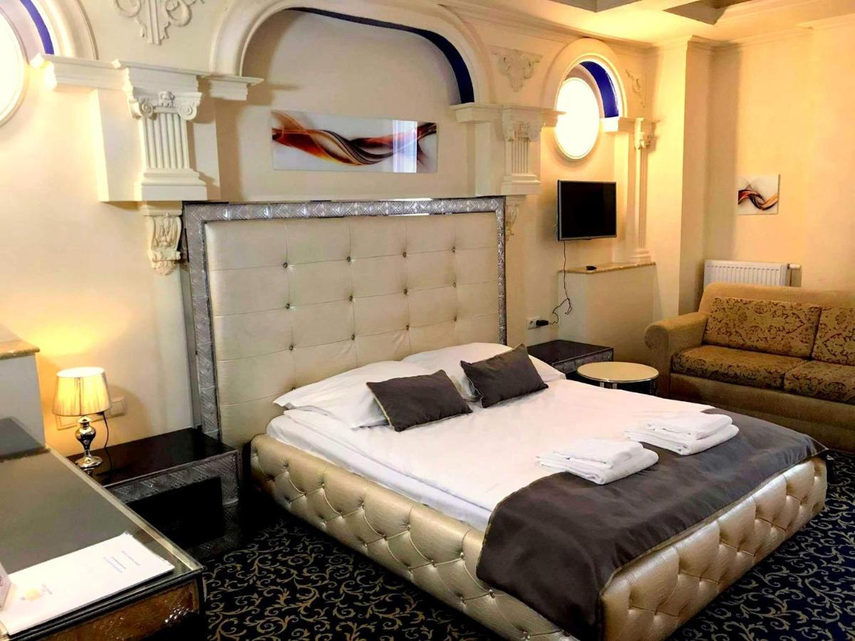 Hotel Venecia Palace Michałowice Buitenkant foto