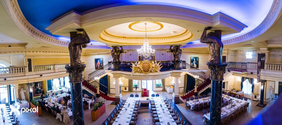 Hotel Venecia Palace Michałowice Buitenkant foto