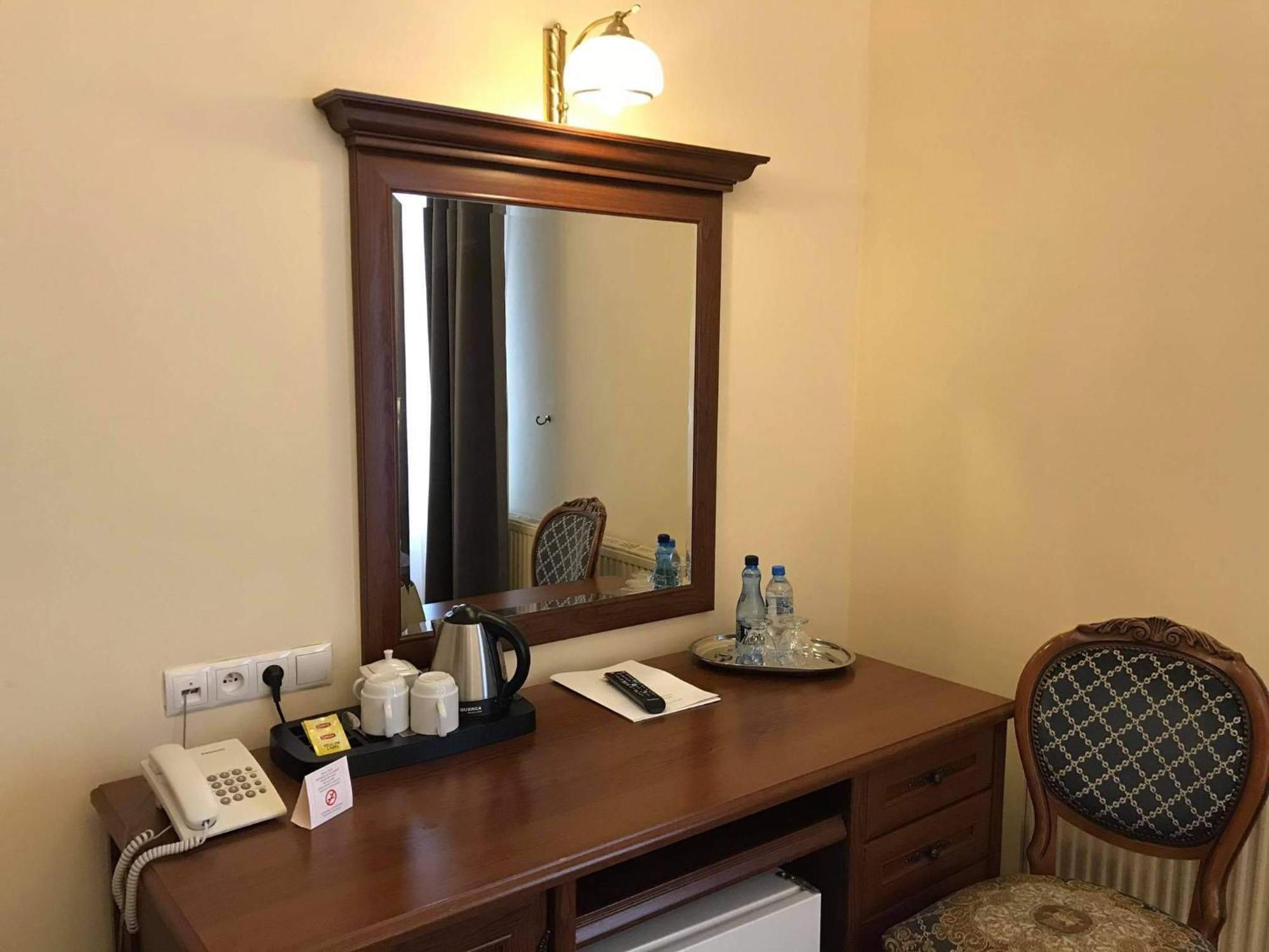 Hotel Venecia Palace Michałowice Buitenkant foto