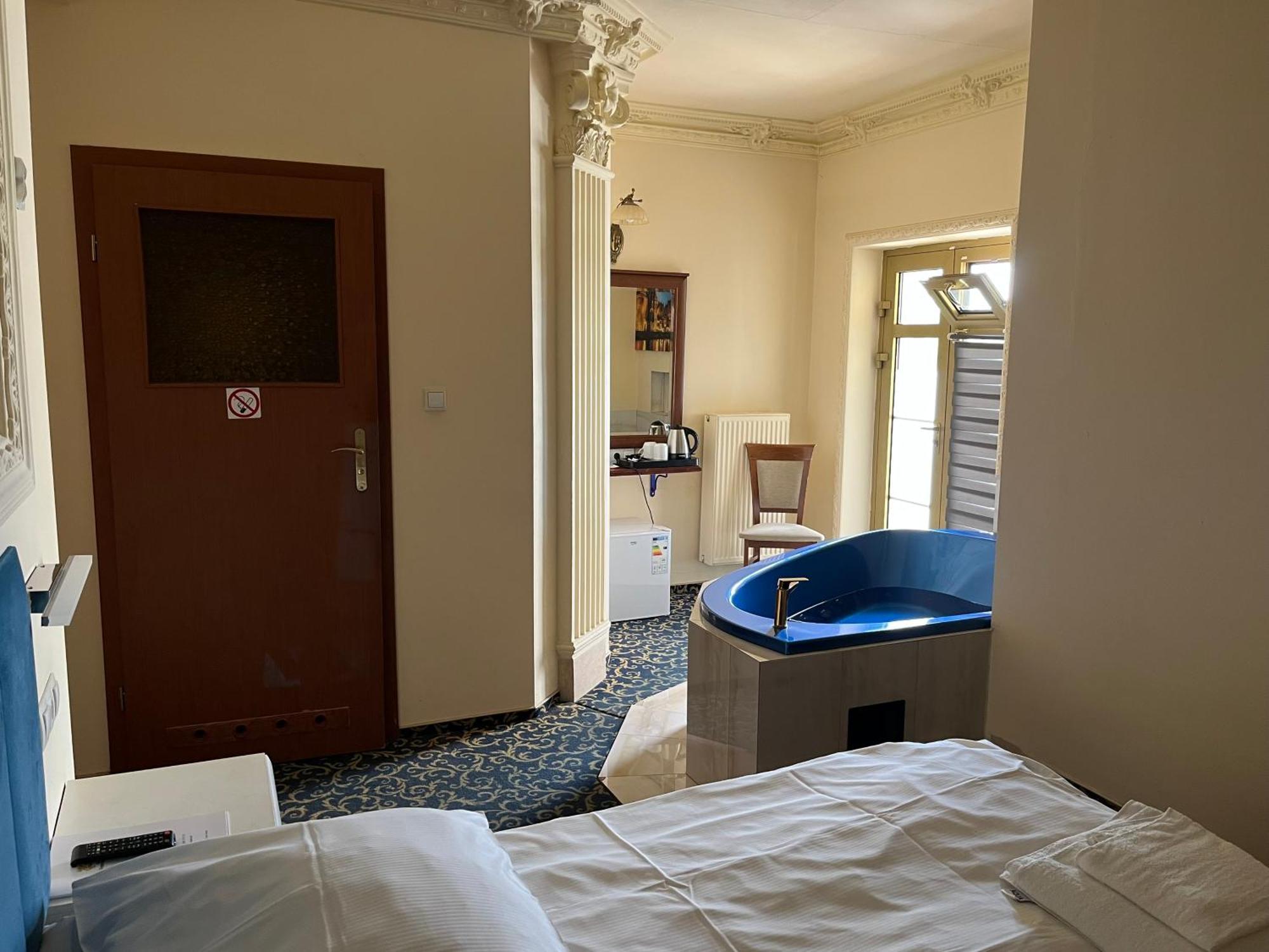 Hotel Venecia Palace Michałowice Buitenkant foto