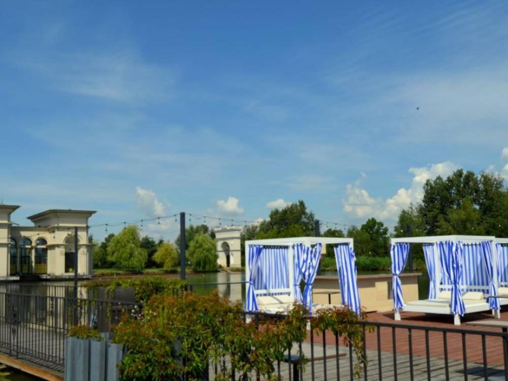 Hotel Venecia Palace Michałowice Buitenkant foto