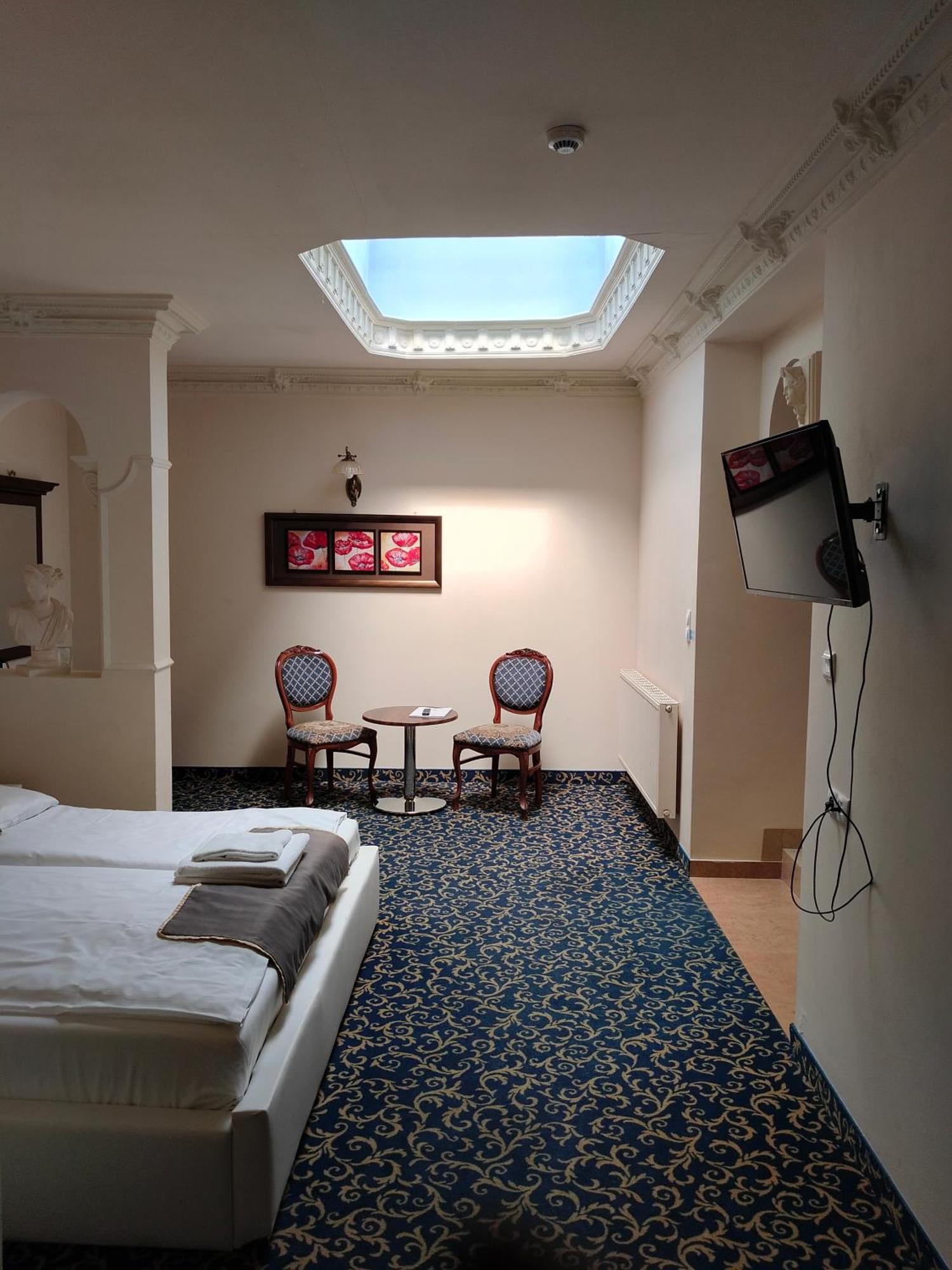 Hotel Venecia Palace Michałowice Buitenkant foto