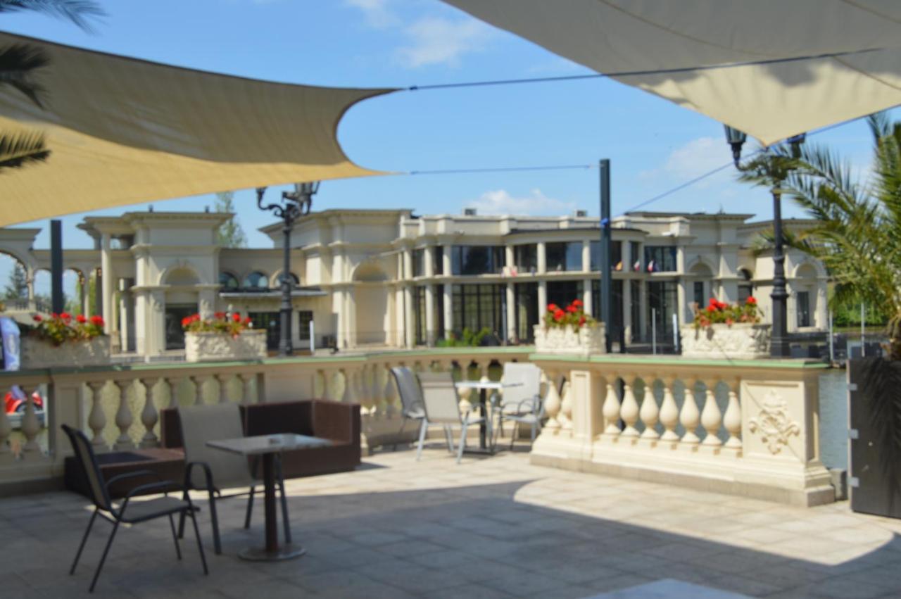 Hotel Venecia Palace Michałowice Buitenkant foto